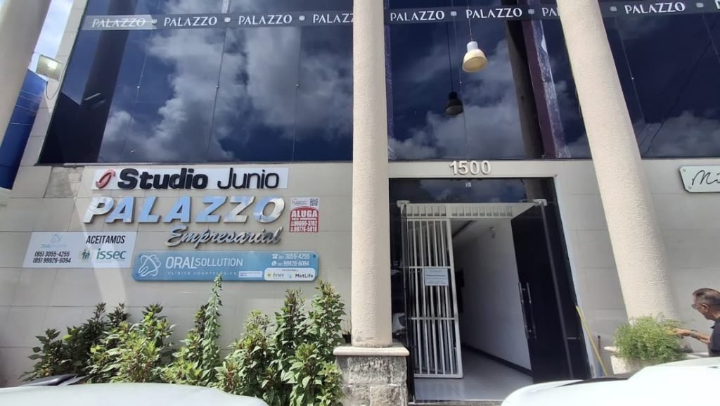 Fachada do Palazzo Empresarial, número 1532